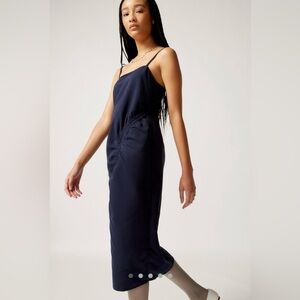 Motel Daisha Ruched Midi Dress (navy) NEW